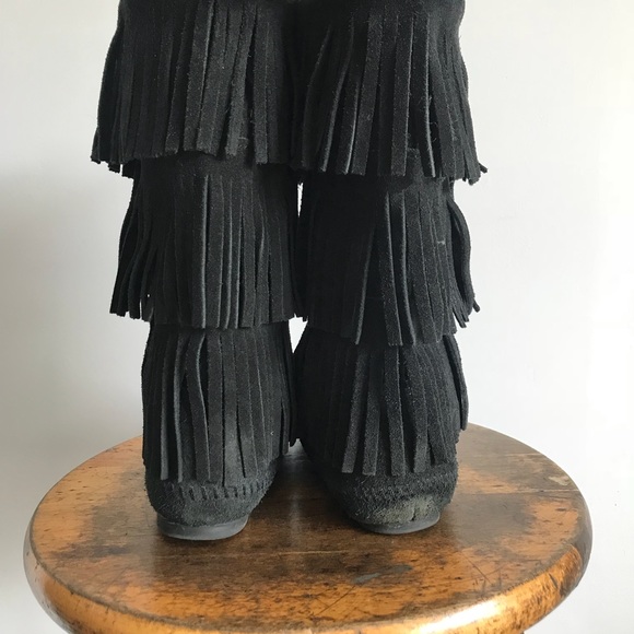 Minnetonka Blk Suede Flat Boot 3 Tier Fringe sz 7 - Picture 4 of 7